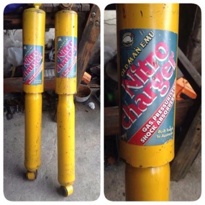 ขายคับโช๊คอีมู ยืดสุด22นิ้วลงสุด13.5นิ้วแกน16มิลแก๊สใช้งานปกติไม่รั่วไม่ซึม