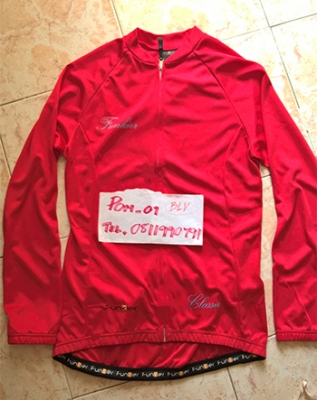 เสื้อปั่น mavic/ Funkier แท้ สภาพแค่ลองสวม เสื้อปั่น mavic/ Funkier แท้ สภาพแค่ลองสวม