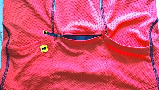 เสื้อปั่น mavic/ Funkier แท้ สภาพแค่ลองสวม เสื้อปั่น mavic/ Funkier แท้ สภาพแค่ลองสวม