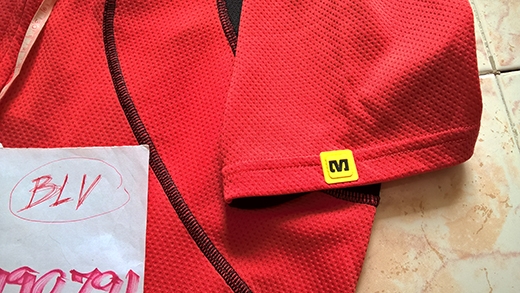 เสื้อปั่น mavic/ Funkier แท้ สภาพแค่ลองสวม เสื้อปั่น mavic/ Funkier แท้ สภาพแค่ลองสวม