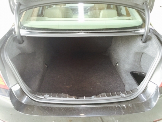 bmw 520D F10 สี ดำ ปี 2011