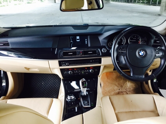 bmw 520D F10 สี ดำ ปี 2011
