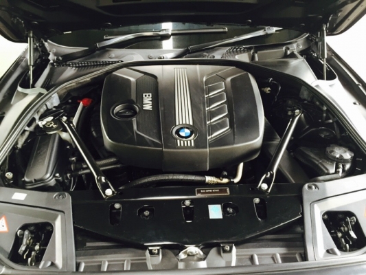 bmw 520D F10 สี ดำ ปี 2011