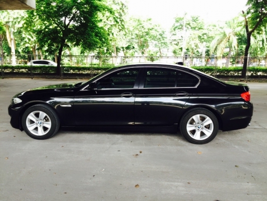 bmw 520D F10 สี ดำ ปี 2011