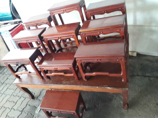 โต๊ะหมู่บูชา ไม้เนื้อแข็ง ชุด ๑๑ ตัว โต๊ะหมู่บูชา ไม้เนื้อแข็ง ชุด ๑๑ ตัว