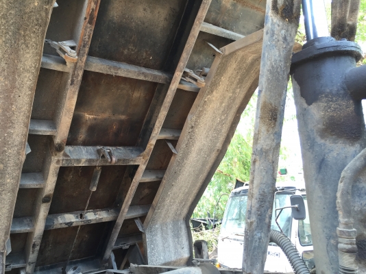 ขาย กระบะดั้ม+พร้อมกระบอก ปั๊ม ยกทั้งชุด ขาย กระบะดั้ม+พร้อมกระบอก ปั๊ม ยกทั้งชุด