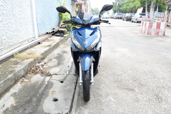 Allnew Click 125i สภาพป้ายแดง วิ่ง200โล รถบ้านแท้ เจ้าของคนเดียว เล่มชุดโอนครบ