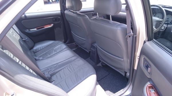 Sunny ปี 2000 Top