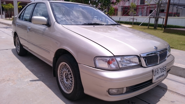 Sunny ปี 2000 Top