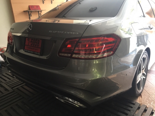 benz e300 bluetec hybrid. สีเทา ปี 2015 amg เจ้าของมือเดียว benz e300 bluetec hybrid. สีเทา ปี 2015 amg เจ้าของมือเดียว