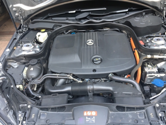 benz e300 bluetec hybrid. สีเทา ปี 2015 amg เจ้าของมือเดียว benz e300 bluetec hybrid. สีเทา ปี 2015 amg เจ้าของมือเดียว