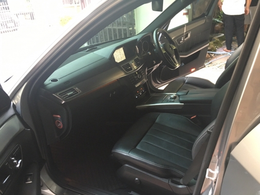 benz e300 bluetec hybrid. สีเทา ปี 2015 amg เจ้าของมือเดียว benz e300 bluetec hybrid. สีเทา ปี 2015 amg เจ้าของมือเดียว