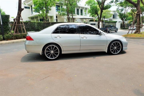 Honda Accord Miner-change 2.0 Top สีบรอนซ์เงิน  ปี2006