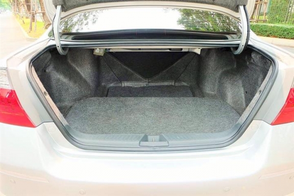 Honda Accord Miner-change 2.0 Top สีบรอนซ์เงิน  ปี2006