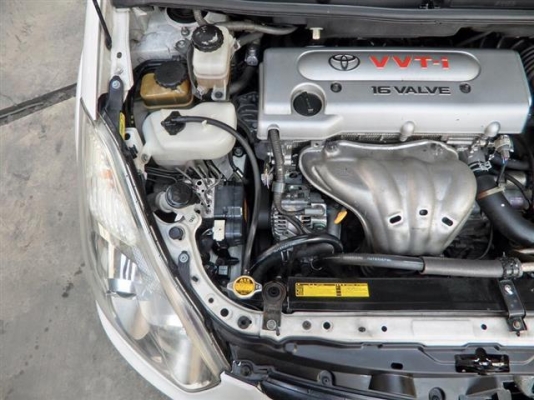 Toyota Wish 2.0Q Sport Touring III สีขาวมุข ปี2009