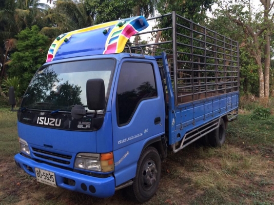 ขาย 6 ล้อ NPR-130 โบว์ รถประกอบ. ยาว 4.30 m.