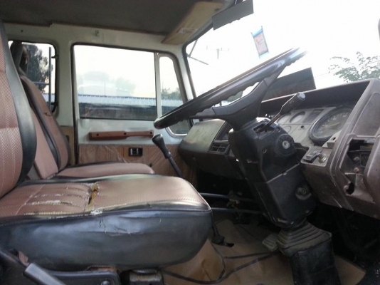 ขายรถดั้ม2เพลา เครื่อง195แรง พ.เพาเวอร์ เบรกจิ๊ฟฟี่ สโลกลาง รถสวยสภาพดี เอกสารพร้อมโอน สนใจโทร 090-8588220คุณนะ 093-3258446คุณบิว หรือเข้าดูสินค้าอื่นๆได้ที่ www.narong2truck.com หรือ www.truck.in.th/498 หรือเพจFacebook ณรงค์ ซื้อขายรถมือสอง (เว็บไซต์ส่วน