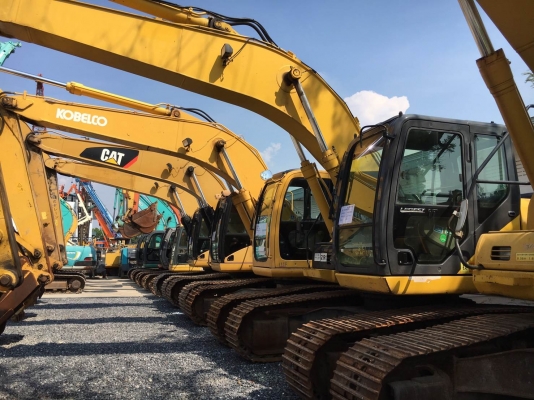 รถขุด Sumitomo SH200-5 แทรก 700mm (สต็อก) สนใจโทร. 080-6565422 (หนิง)