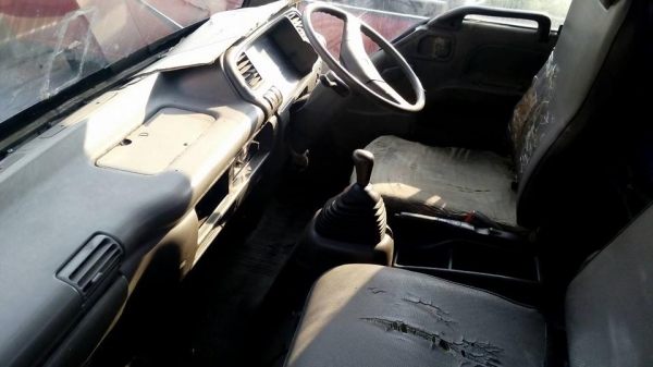 ขายรถ6ล้อ NQR 120แรง ยาว4.30เมตร เครื่องดี แคชซีสวย เอกสารพร้อมโอน สนใจโทร 090-8588220คุณนะ 093-3258446คุณบิว หรือเข้าดูสินค้าอื่นๆได้ที่ www.narong2truck.com หรือ www.truck.in.th/498 หรือเพจFacebook ณรงค์ ซื้อขายรถมือสอง (เว็บไซต์ส่วนตัว) หรือFacebook คุ