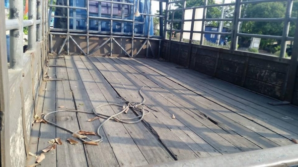 ขายรถ6ล้อ NQR 120แรง ยาว4.30เมตร เครื่องดี แคชซีสวย เอกสารพร้อมโอน สนใจโทร 090-8588220คุณนะ 093-3258446คุณบิว หรือเข้าดูสินค้าอื่นๆได้ที่ www.narong2truck.com หรือ www.truck.in.th/498 หรือเพจFacebook ณรงค์ ซื้อขายรถมือสอง (เว็บไซต์ส่วนตัว) หรือFacebook คุ