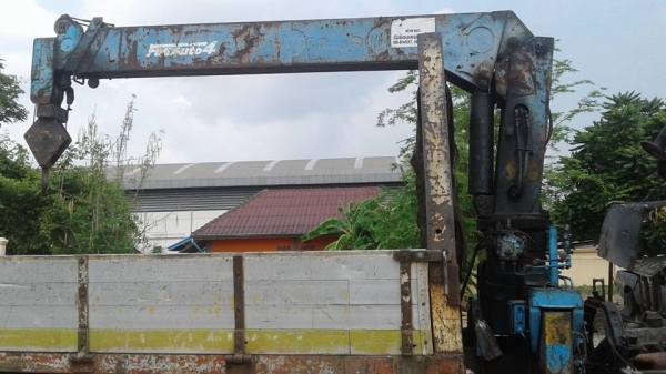 ขาย hino f18 ho7d 195 เครน 3.5 ตัน กะบะ6.20 ขาย hino f18 ho7d 195 เครน 3.5 ตัน กะบะ6.20