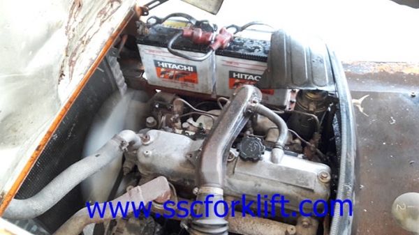 ขายรถยก TOYOTA 4FD30 เสาเข้าตู้