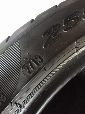 ขายยาง PIRELLI P-ZERO 255-35-19 ปี13 ดอกหนาๆ เอาไปใช้ยาวๆ ไม่มีปะ คู่ละ 3,000 บาท ขายยาง PIRELLI P-ZERO 255-35-19 ปี13 ดอกหนาๆ เอาไปใช้ยาวๆ ไม่มีปะ คู่ละ 3,000 บาท