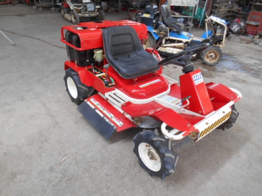 ขายรถตัดหญ้า SATO SRM831VH พร้อมใช้งาน