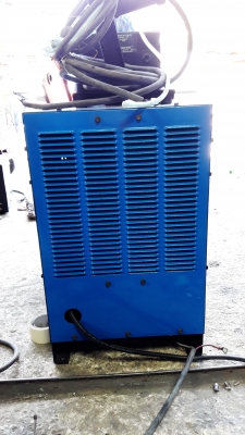 เครื่องเชื่อมCo2 USA Miller CP-300 สวยมากๆ