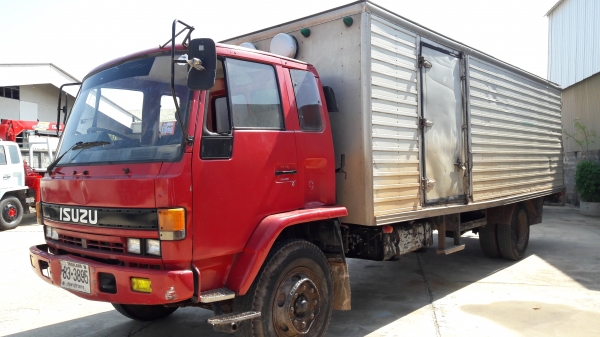 Isuzu FTR32NR เครื่อง 195 เบรคทิฟฟี่ เกียร์ตาราง ยาว 7.20 เมตร เครื่องดี คัสซีสวย ทะเบียนพร้อมโอน Isuzu FTR32NR เครื่อง 195 เบรคทิฟฟี่ เกียร์ตาราง ยาว 7.20 เมตร เครื่องดี คัสซีสวย ทะเบียนพร้อมโอน