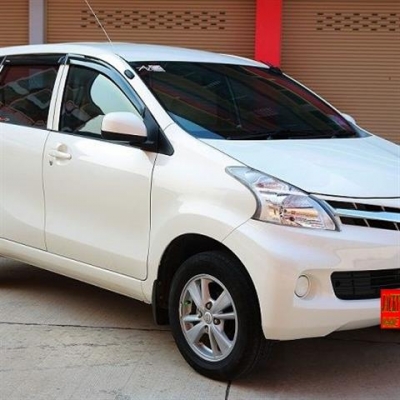 T0Y0TA AvanZa 1.5E MT สีขาว ปี2012