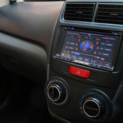 T0Y0TA AvanZa 1.5E MT สีขาว ปี2012