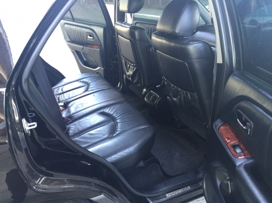 TOYOTA HIRRIER 3.0 สี ดำ ปี 2002 รถสวยสภาพพร้อมใช้ TOYOTA HIRRIER 3.0 สี ดำ ปี 2002 รถสวยสภาพพร้อมใช้