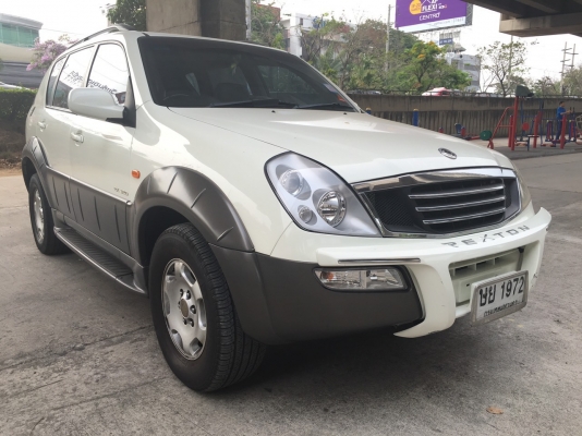 ssangyong rexton rx 320 สีขาว-เทา ปี 2004