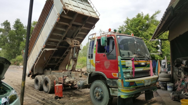 ขายสิบล้อพ่วงดั้มลูกสองคานFM2K 260HP