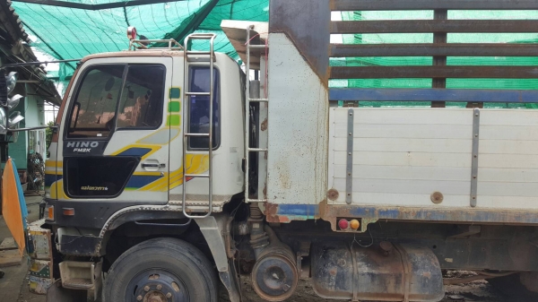 ขายสิบล้อพ่วงดั้มลูกสองคานFM2K 260HP