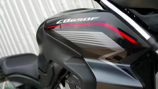 CB650F วิ่ง2000 โลไมล์แท้ จอดมากกว่าขี่ ปี2014 มีคู่มือครบ รถสภาพมือ1 ไม่แพง ต่อรองราคาได้อีกครับ CB650F วิ่ง2000 โลไมล์แท้ จอดมากกว่าขี่ ปี2014 มีคู่มือครบ รถสภาพมือ1 ไม่แพง ต่อรองราคาได้อีกครับ