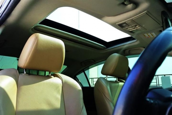 MAZDA 3 2.0 sport MAXx สีดำ ปี2012