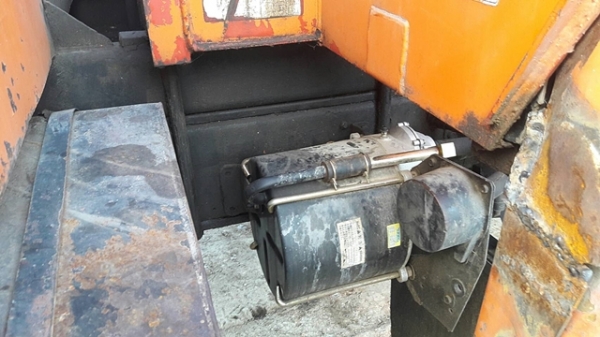 รถบรรทุก6ล้อติดเครน