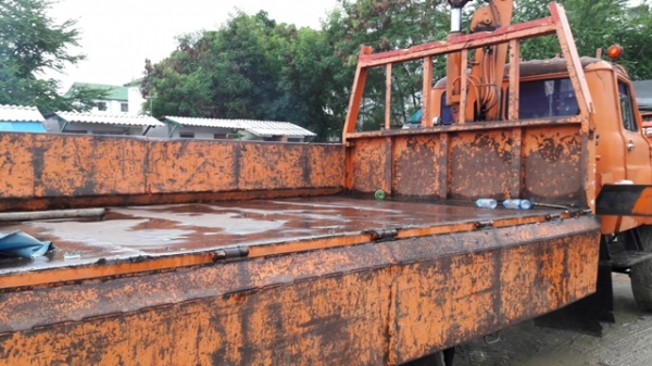 รถบรรทุก6ล้อติดเครน