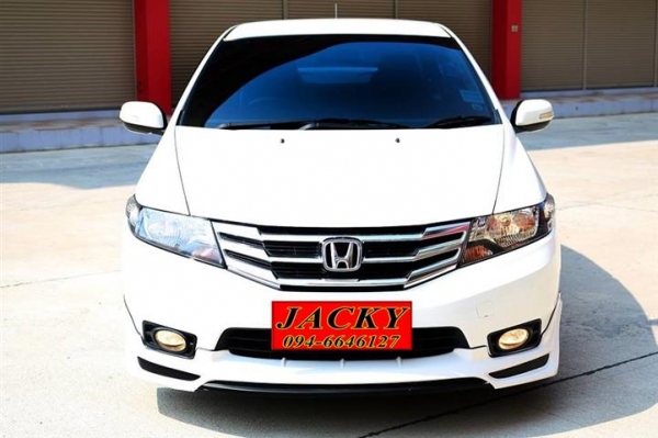 HONDA CITY 1.5V I-VTEC *CNG สีขาว ปี2013