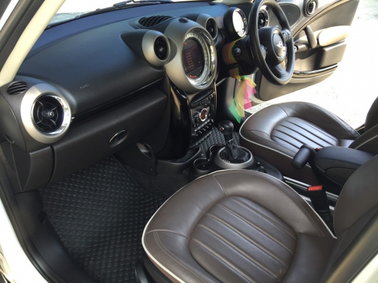 Mini Cooper Countryman 1.6 All 4 ปี 2012 รถสวยมากก กับราคาสุดคุ้ม