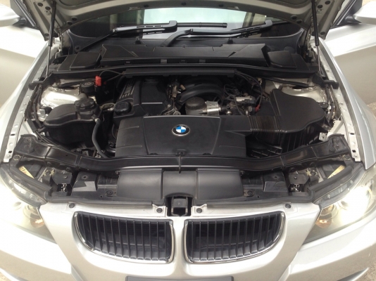 BMW 318I SE สีเทา ปี 2009 รถมือเดียวอุปกรณ์ครบ