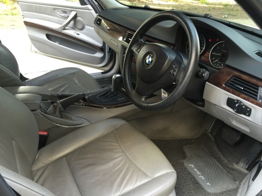 BMW 320I E90 สีเทา ปี2006 AT รถสวยสภาพพร้อมใช้