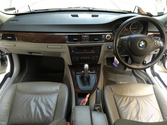BMW 320I E90 สีเทา ปี2006 AT รถสวยสภาพพร้อมใช้
