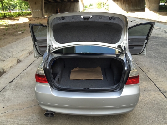 BMW 320I E90 สีเทา ปี2006 AT รถสวยสภาพพร้อมใช้