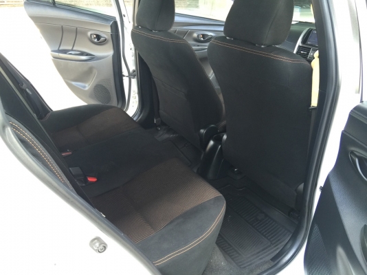 TOYOTA YARIS 1.2 E สี ขาว ปี 2014 รถมือเดียวไมล์แท้วิ่งน้อย