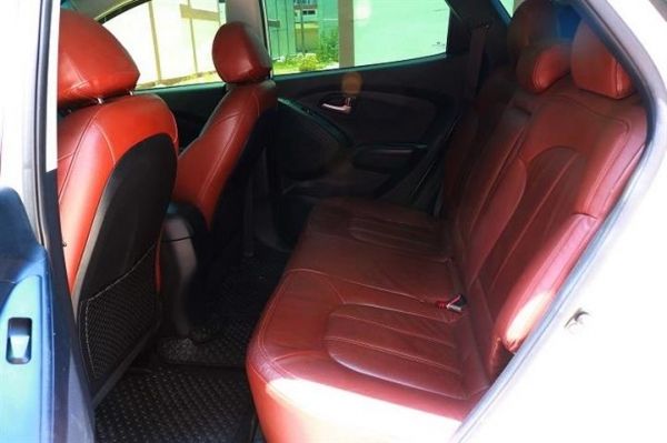 HyunDai Tucson 2.0D AT สีขาว ปี2013 HyunDai Tucson 2.0D AT สีขาว ปี2013