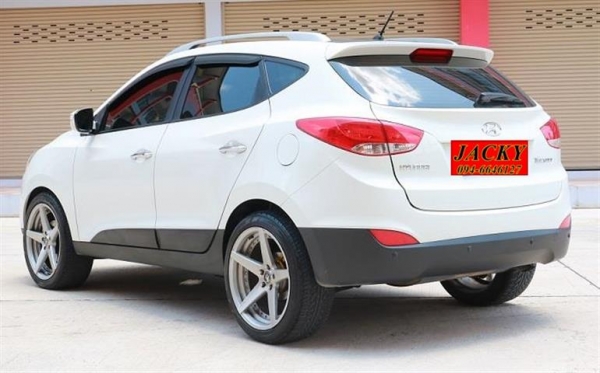 HyunDai Tucson 2.0D AT สีขาว ปี2013 HyunDai Tucson 2.0D AT สีขาว ปี2013