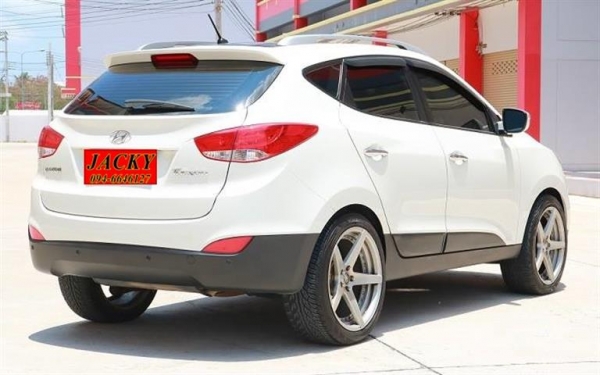 HyunDai Tucson 2.0D AT สีขาว ปี2013 HyunDai Tucson 2.0D AT สีขาว ปี2013